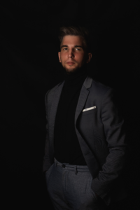 Gilbert Wojaczek Kubica elegant outfit Gilbert Wojaczek Kubica elegant outfit